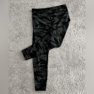 Athleta 7/8 Elation Tights